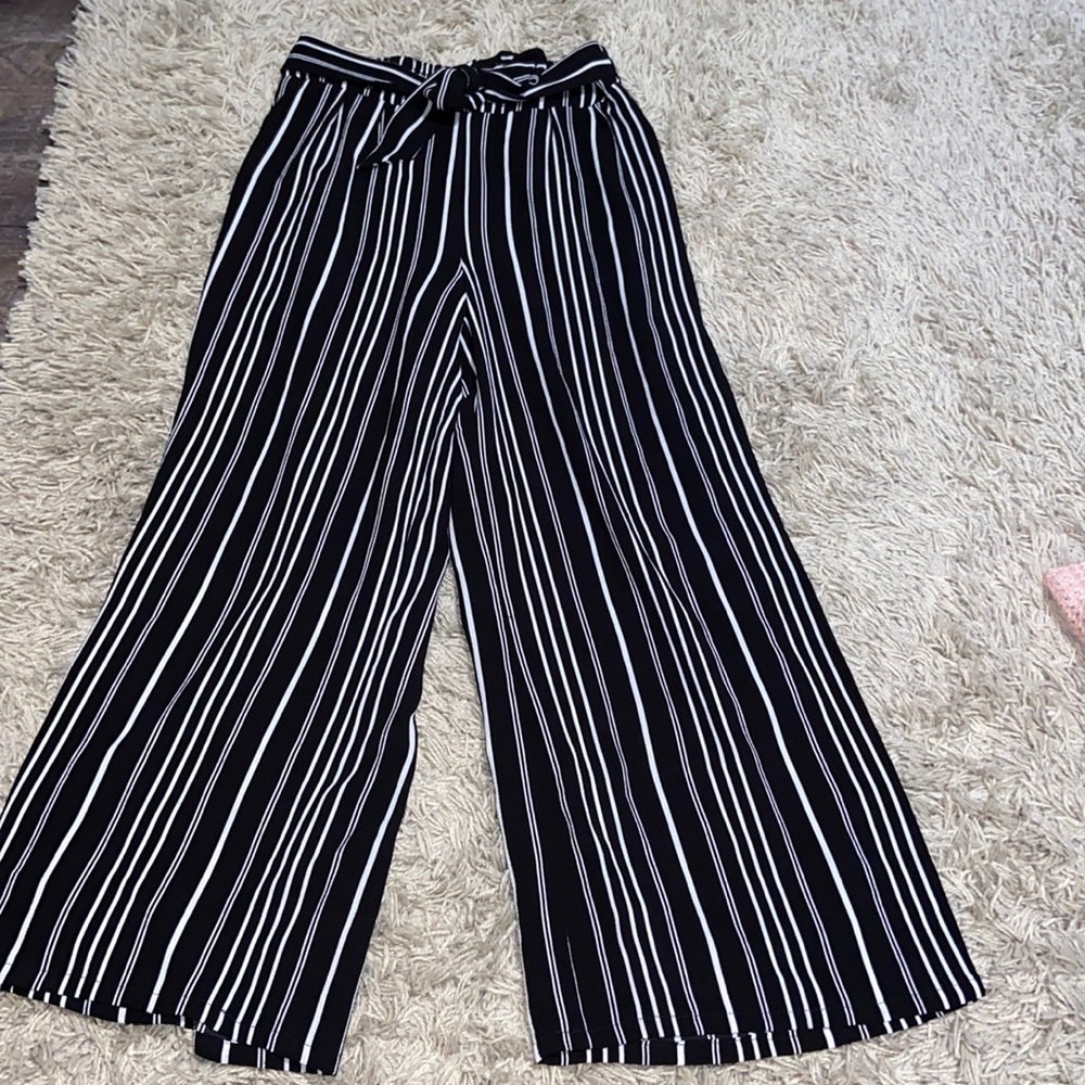 Wide leg pants